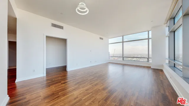 900 W Olympic Boulevard 33b, Los Angeles, California 90015 home-pic-18